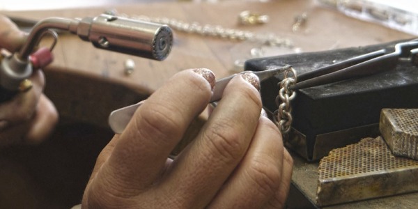 La soldadura de metales: imprescindible en el taller de joyería